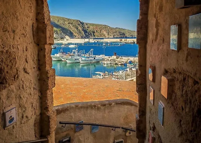 度假居 Casa Gli Oleandri 卡斯泰拉马莱